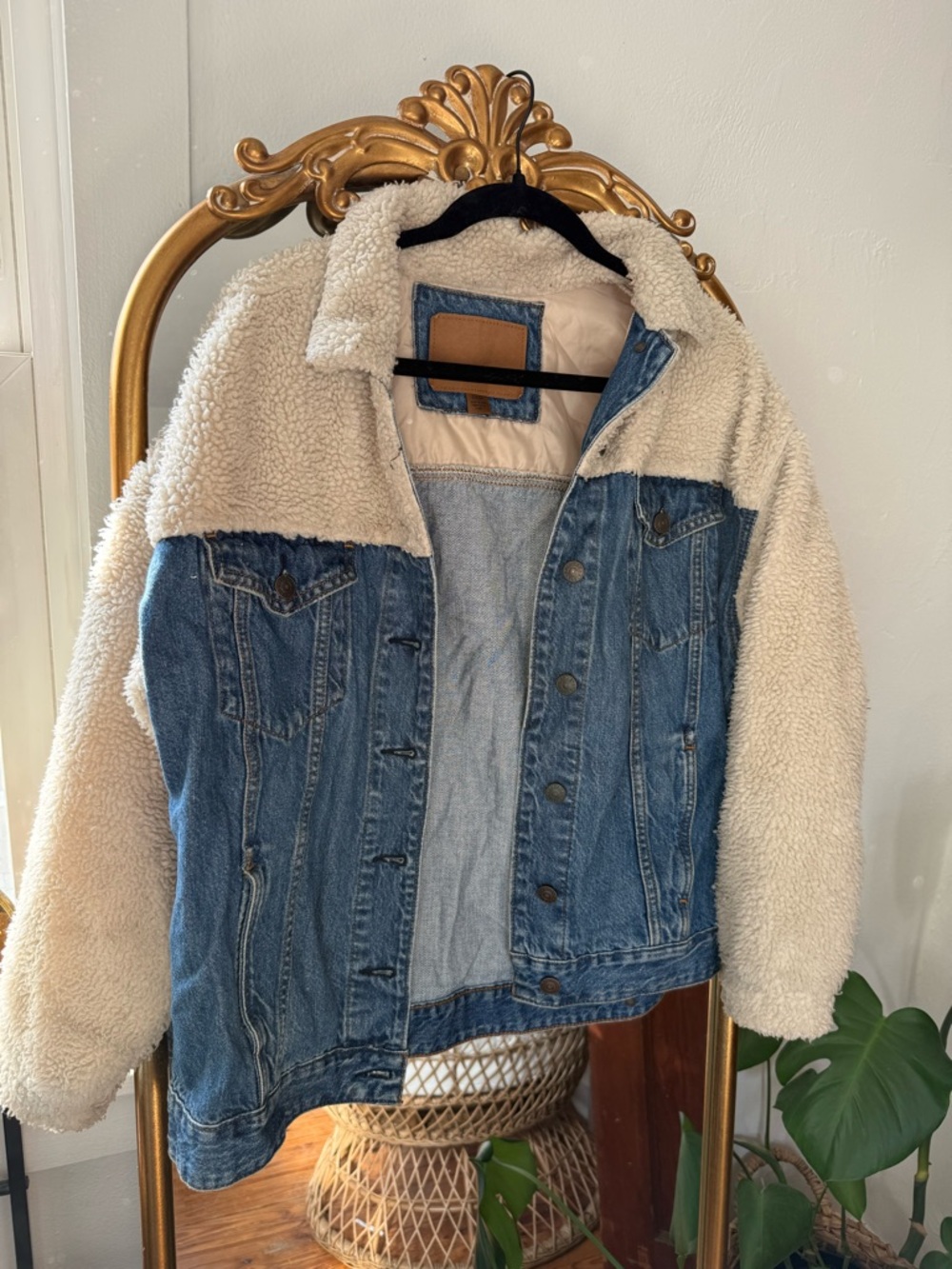 American Eagle Outfitters Blue Denim and Cream Sherpa Jean Jacket